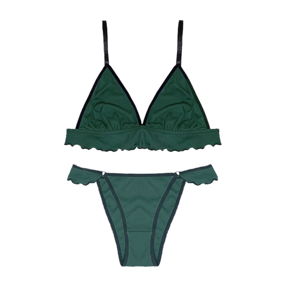 🆕 Knotty Knickers Green / Black Ruffle Bra Set